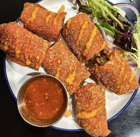 Veg Noodles Spring Roll