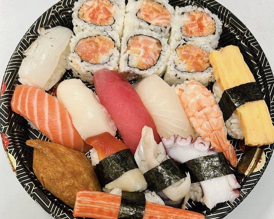Sushi Deluxe (18 pcs)