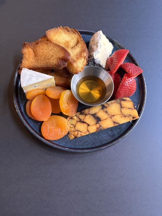 Plateau de Fromages / Cheese Board