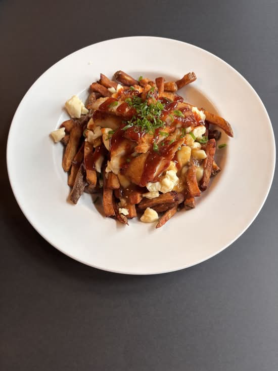 Poutine au Poulet Frit / Fried Chicken Poutine