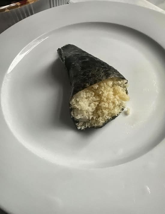120. Crisp Maki Hand Roll