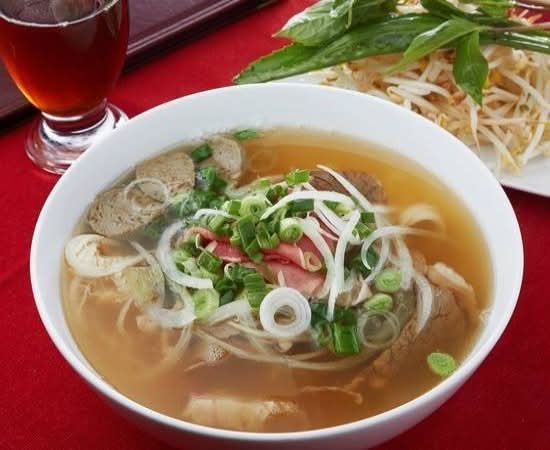 P2. PHỞ ĐẶC BIỆT
