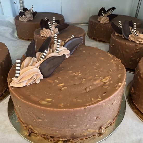 8" Nutella Crunch Mousse Cake