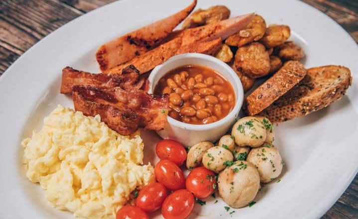 "The Beatles" English Breakfast