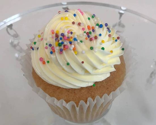 Vanilla Cupcake (6 in box)