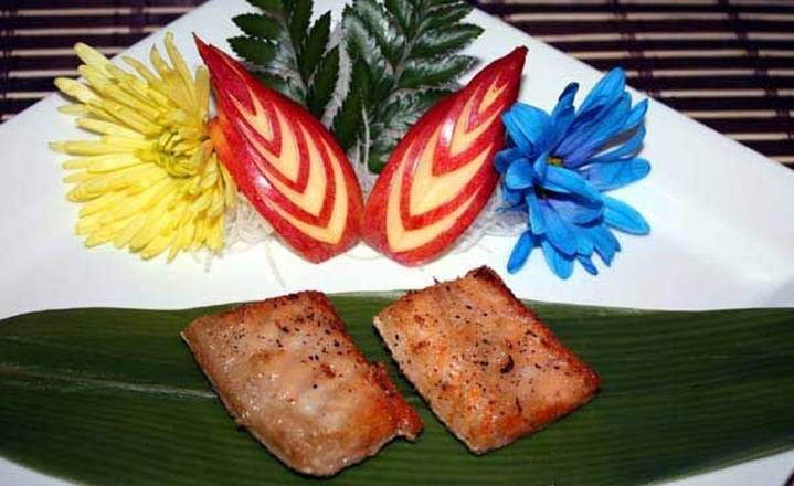 37B. Salmon Belly (6pcs)