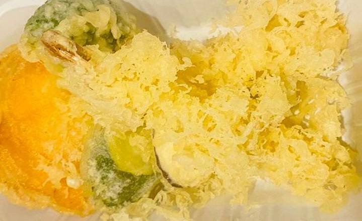 17. Tempura Appetizer (7pcs)