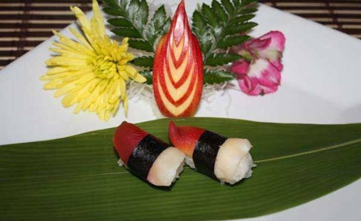 Surf Clam Sushi (2pcs)