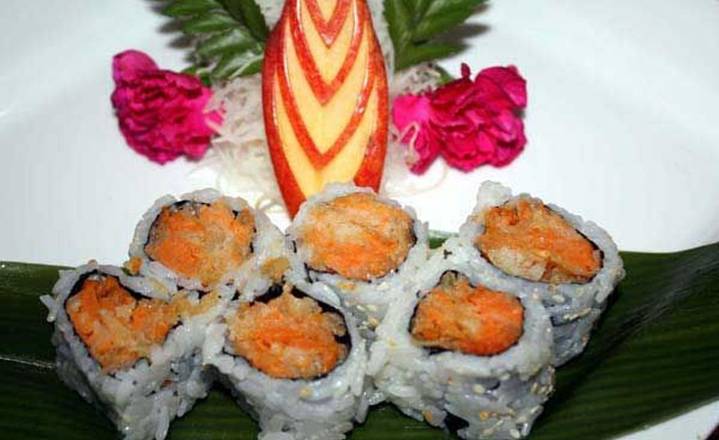 Yam Tempura Roll (6pcs)