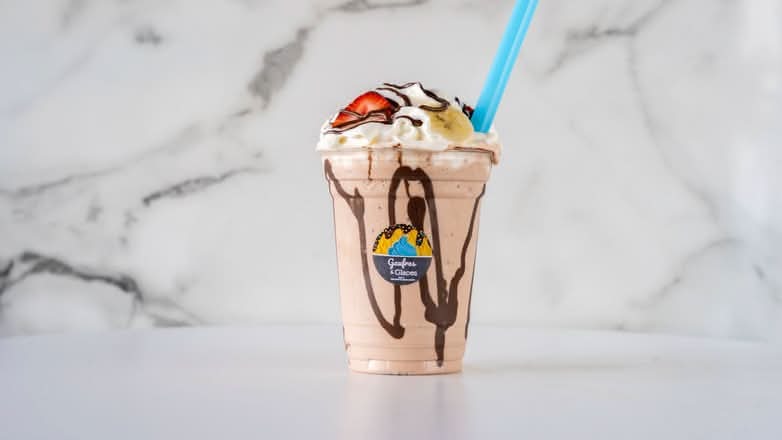 Strawberry Nutella Banana Milkshake / Lait Frappé Fraise Nutella Banane