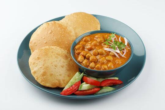 Chhole Puri (3 No.)