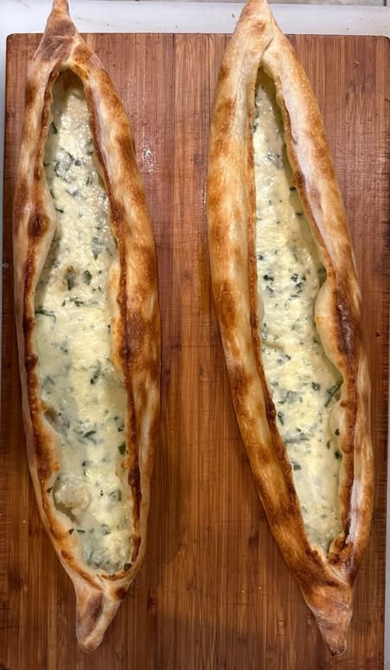 Cheese Pide