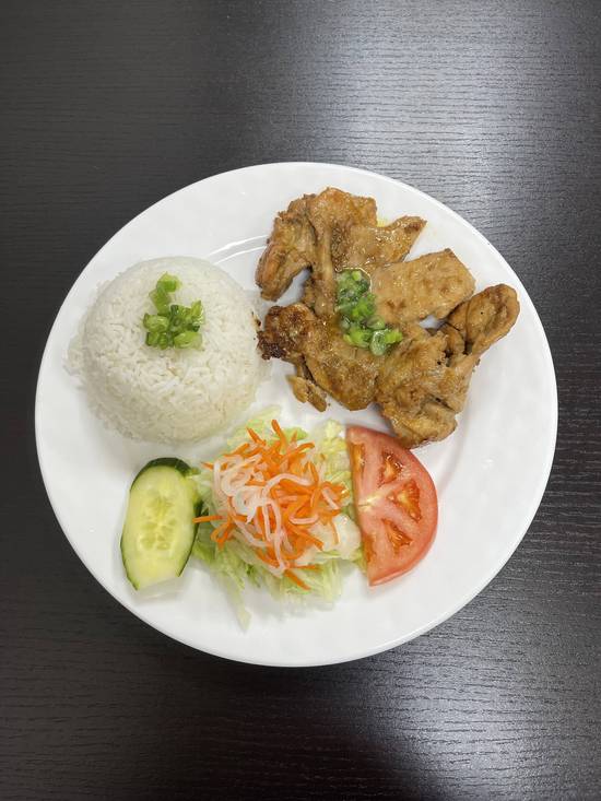 Grilled Chicken with Steamed Rice (Com ga nuong)