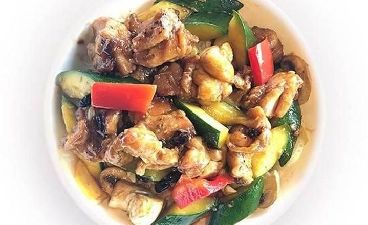 Black Bean Wok Chicken Bowl