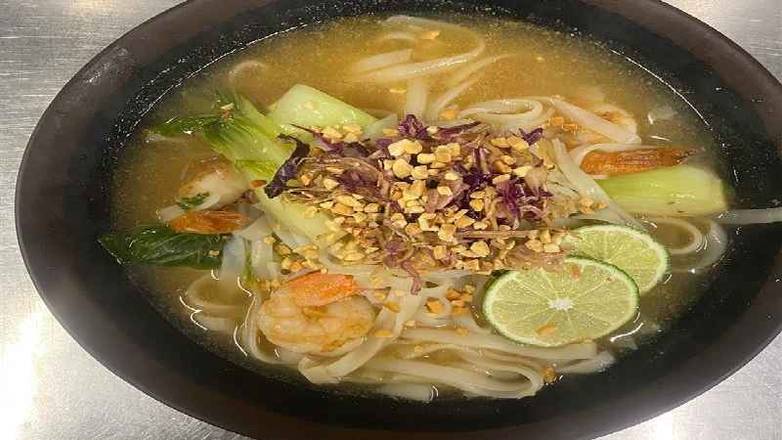 Thai Chicken Noodle Bowl