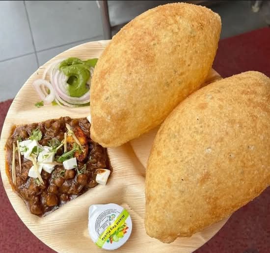 Chana Bhatura (Hot Selling)