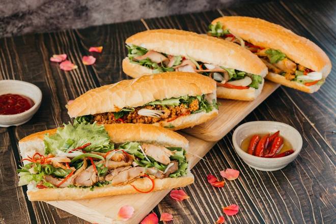 Bánh Mì Gà Nướng (Grilled Chicken Sandwich)