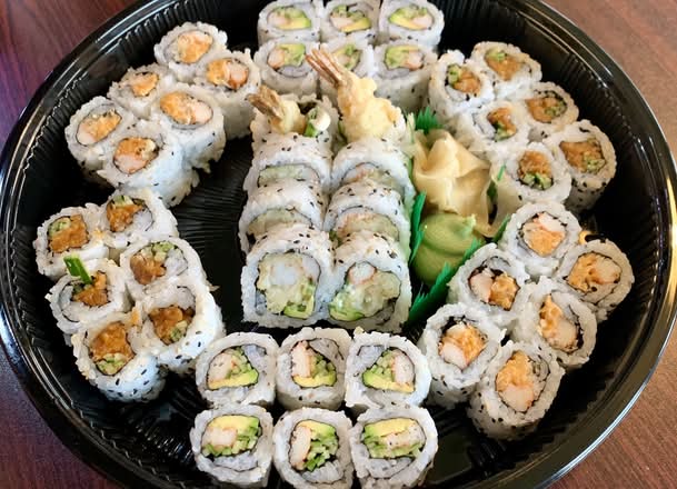 Roll Tray Medium (44 Pcs)