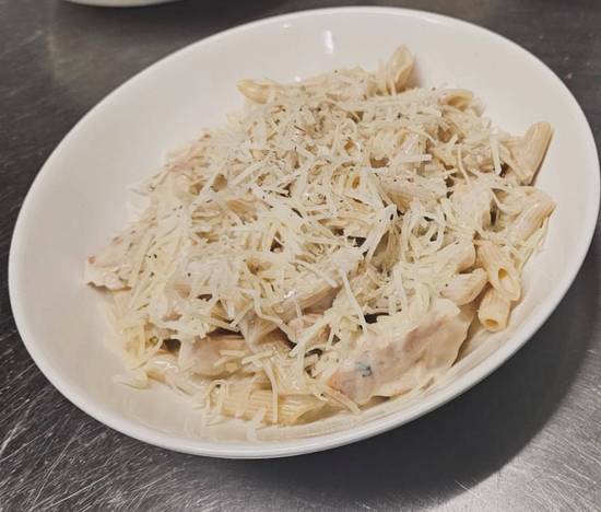 Chicken Alfredo Penne