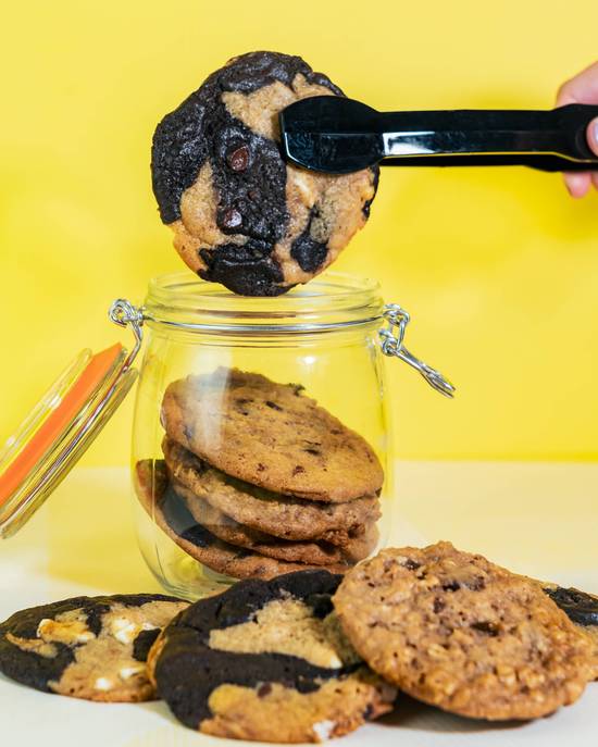 Chocolate Chip Cookie