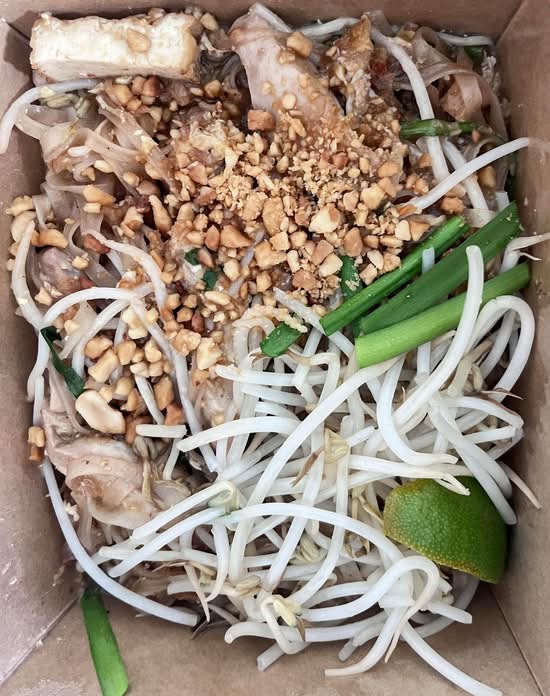 Chicken Pad Thai Noodles