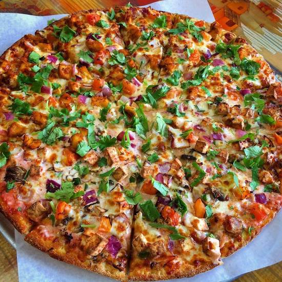 Garlic Butter Paneer Pizza