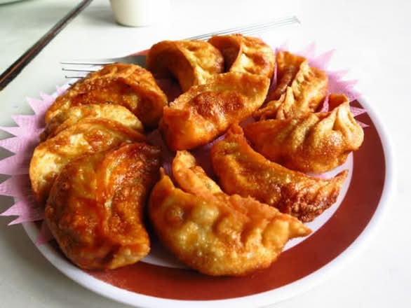 Chicken fried momos