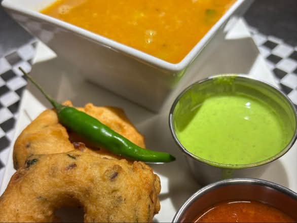 Sambhar Vada