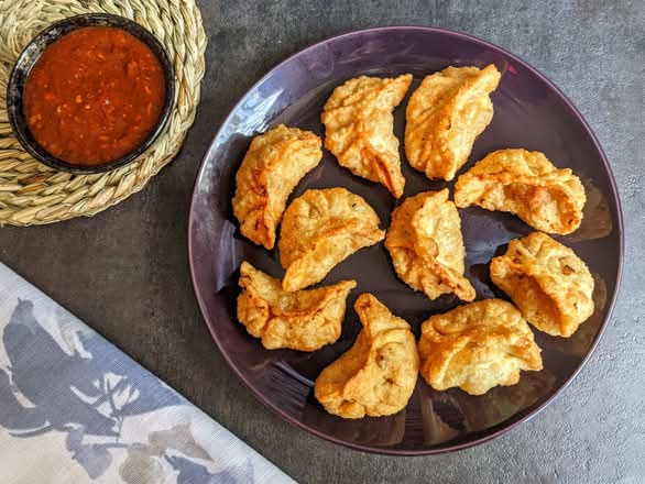 Veg Fried Momo (10pcs)