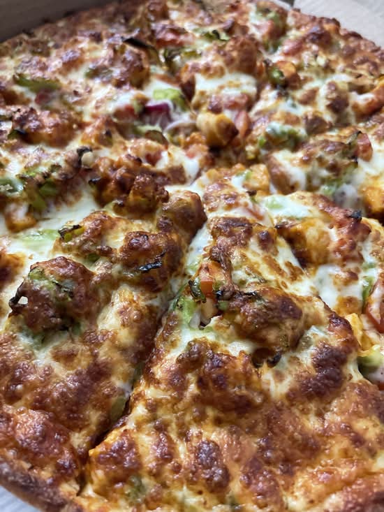Butter Chicken Pizza
