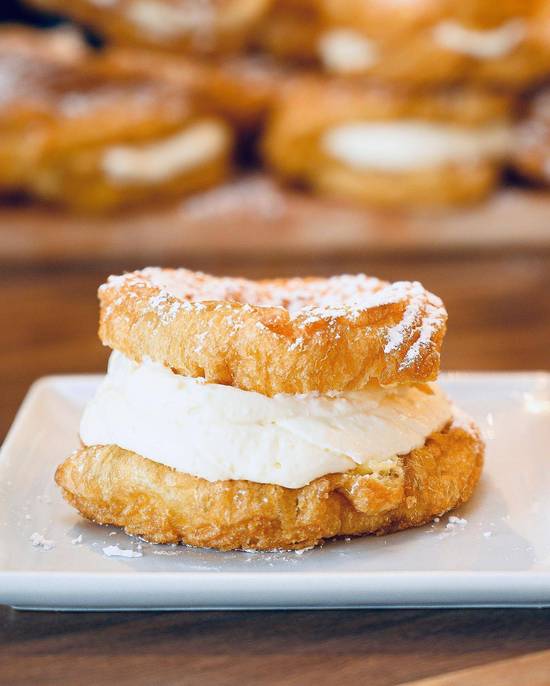 Demi-Douzaine Zeppole / Half Dozen Zeppole