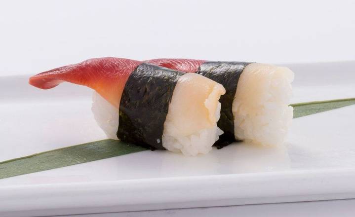 Surf Clam Sushi (3 Pcs)