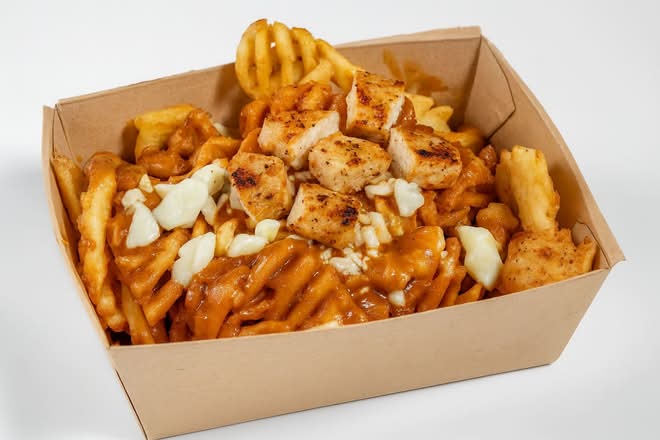 Grilled Chicken Poutine