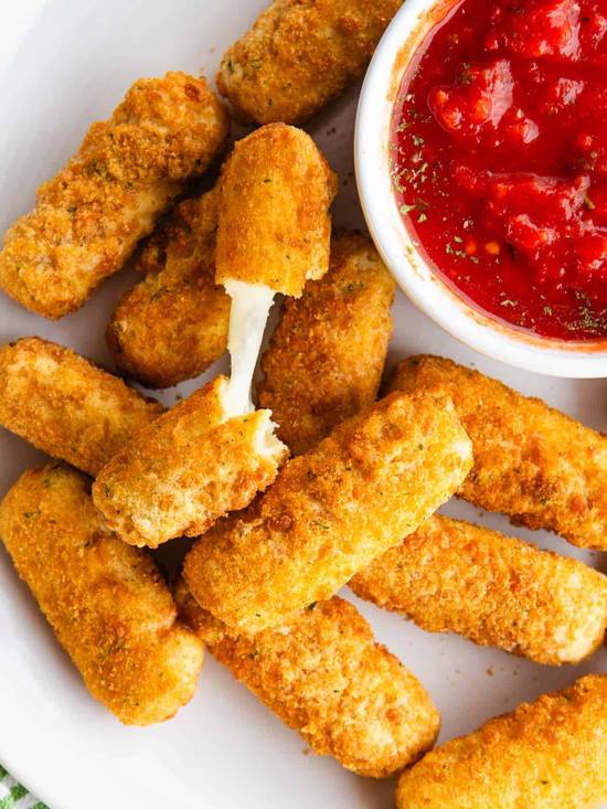 Mozzarella Sticks (6 Pcs)