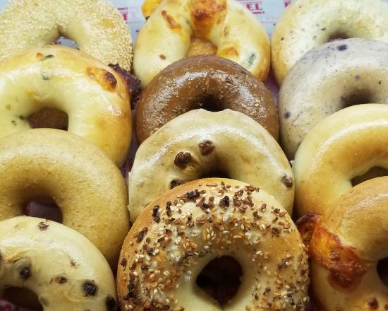One Dozen Assorted Great Canadian Bagels (12 pcs)