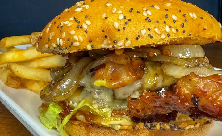 Maple Bacon Smash Burger - The Flourless Pot