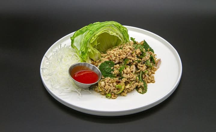 LARB LETTUCE WRAPS