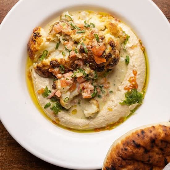 Lavan Hummus