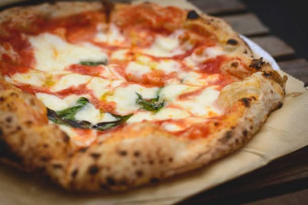 Pizza Margherita (18")