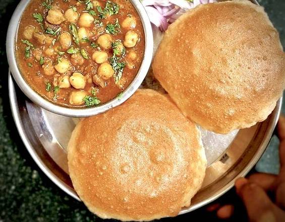 Chole Puri