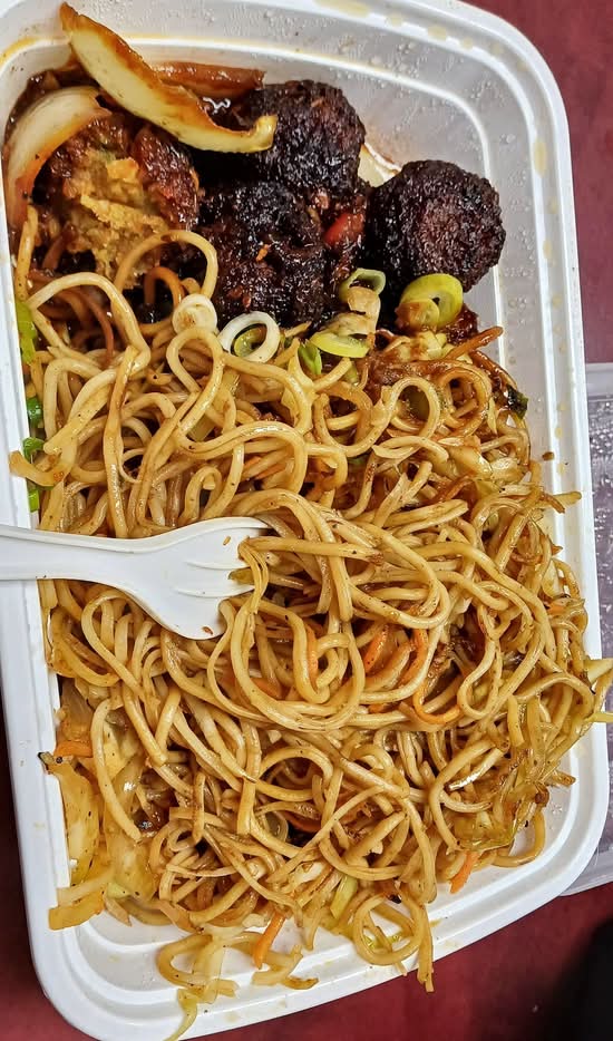 Veg Manchurian N Veg Noodles