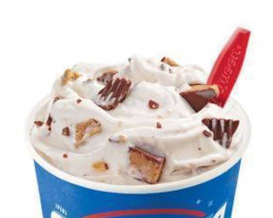 Dessert Blizzard Moules au Beurre d'Arachide Reese's / Reese's Peanut Butter Cup Blizzard Treat