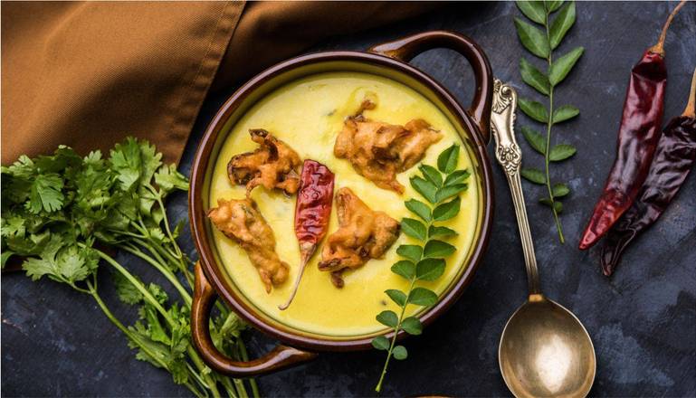 Kadhi Pakora