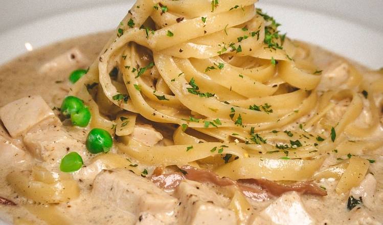 Fettuccine Truffle Chicken (Chicken Fettuccine)