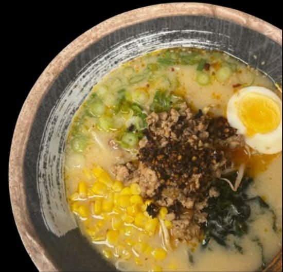03. Ramen Volcan / Volcano Ramen