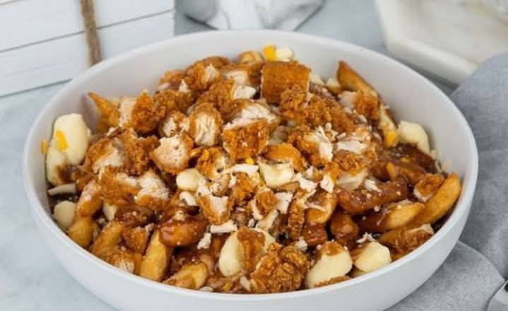 Crispy Chicken Poutine (large)
