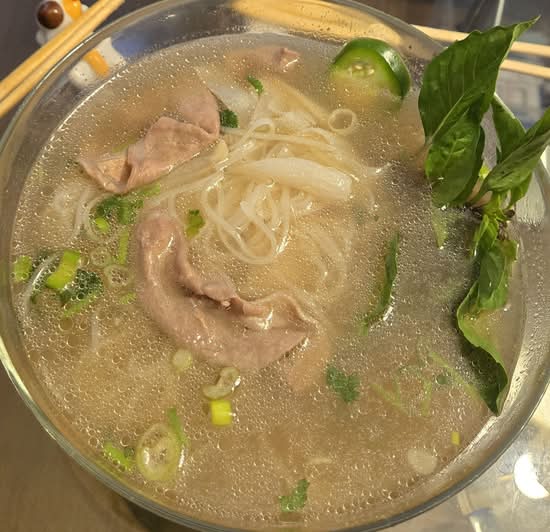 14. Pho Tai, Gan, and Sach (Large)