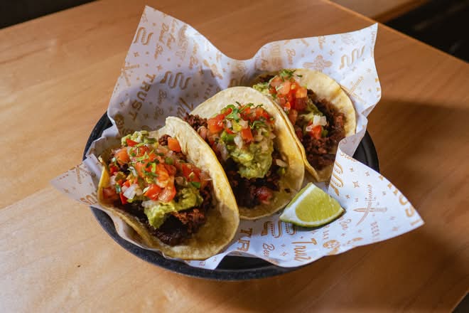 Carne Impossible Taco Plate (V)