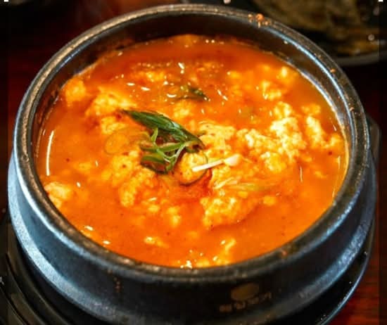 Spicy soft tofu stew( seafood or pork)