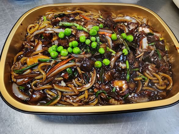 Family Size Of Black Bean Sauce Noodles